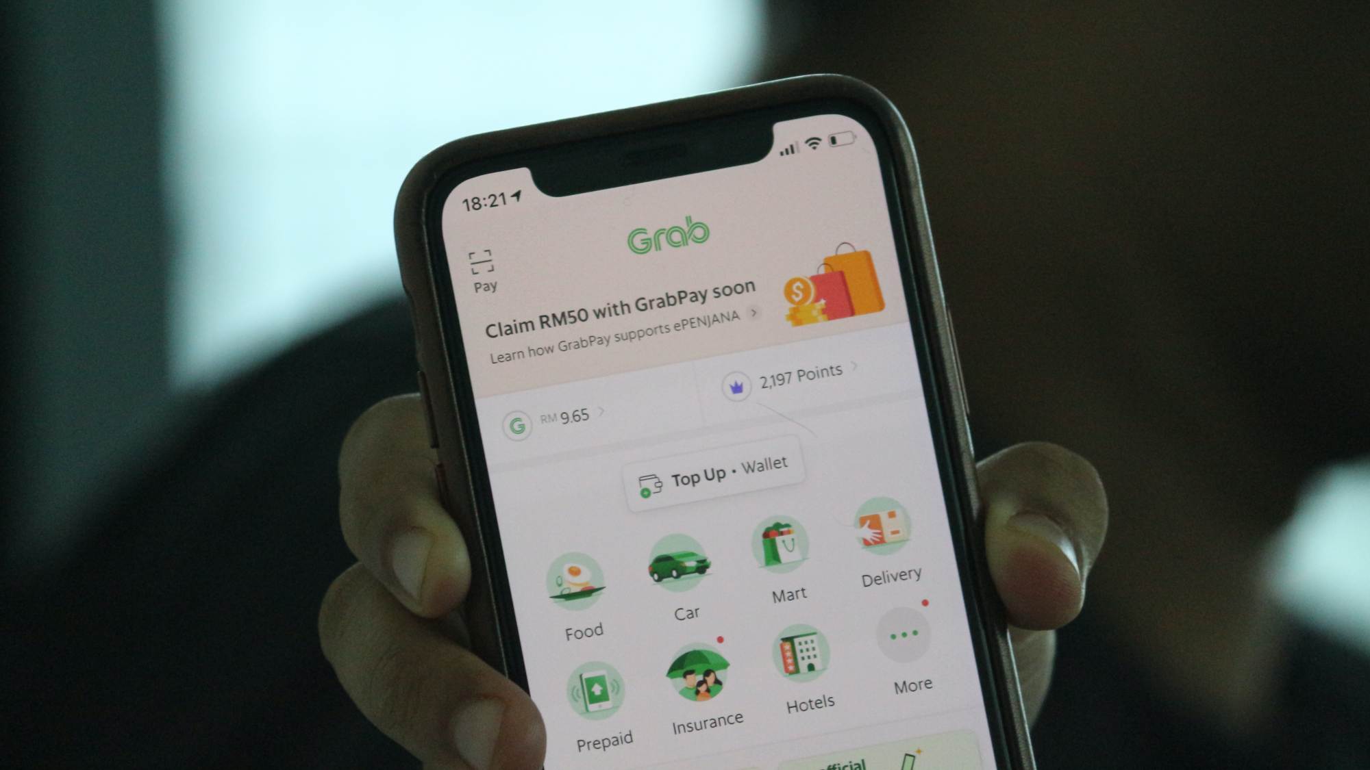 Pengguna Grab Kini Boleh Menempah Tiket Bas, Feri – Rnggt